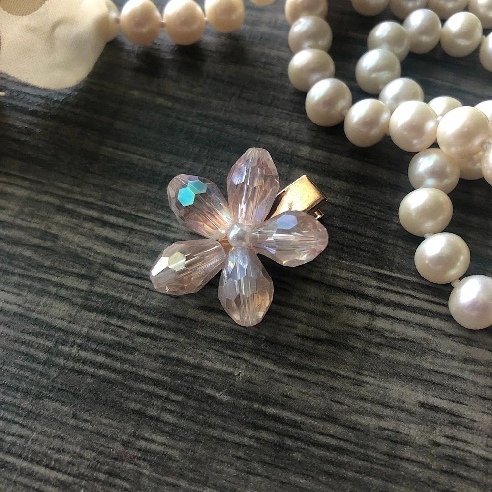 NEW Glass Crystal Flower Hair Clip - Picture 2 of 5